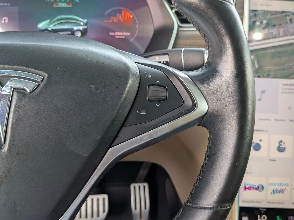 Used 2016 Gray Tesla P90D image 15