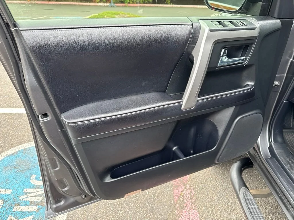 Used 2016 Gray Toyota SR5 Premium image 5