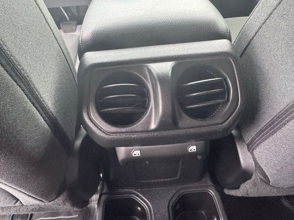 Used 2024 White Jeep Sport image 33