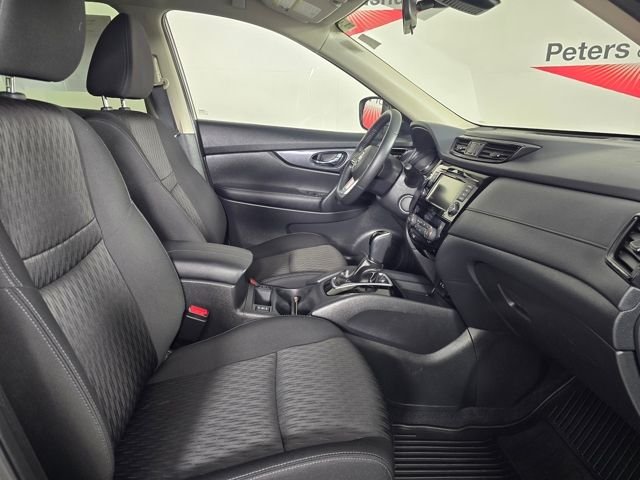 Used 2020 Brilliant Silver Metallic Nissan SV image 3