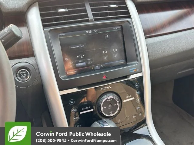 Used 2011 White Ford Limited image 12