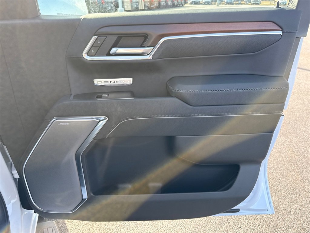 2026 GMC SIERRA - Image 37