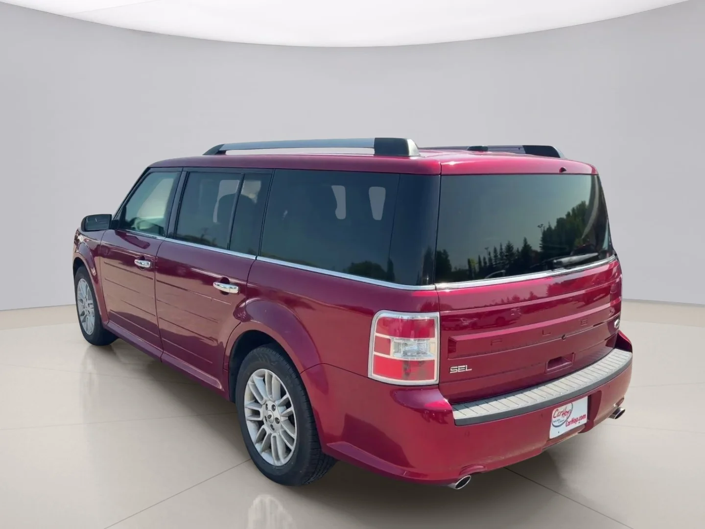 Used 2018 Red Ford SEL image 3