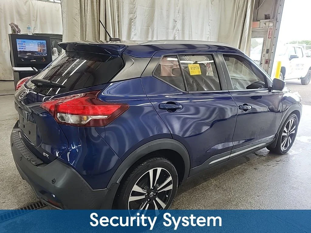 Certified Used 2020 Blue Nissan SR image 11