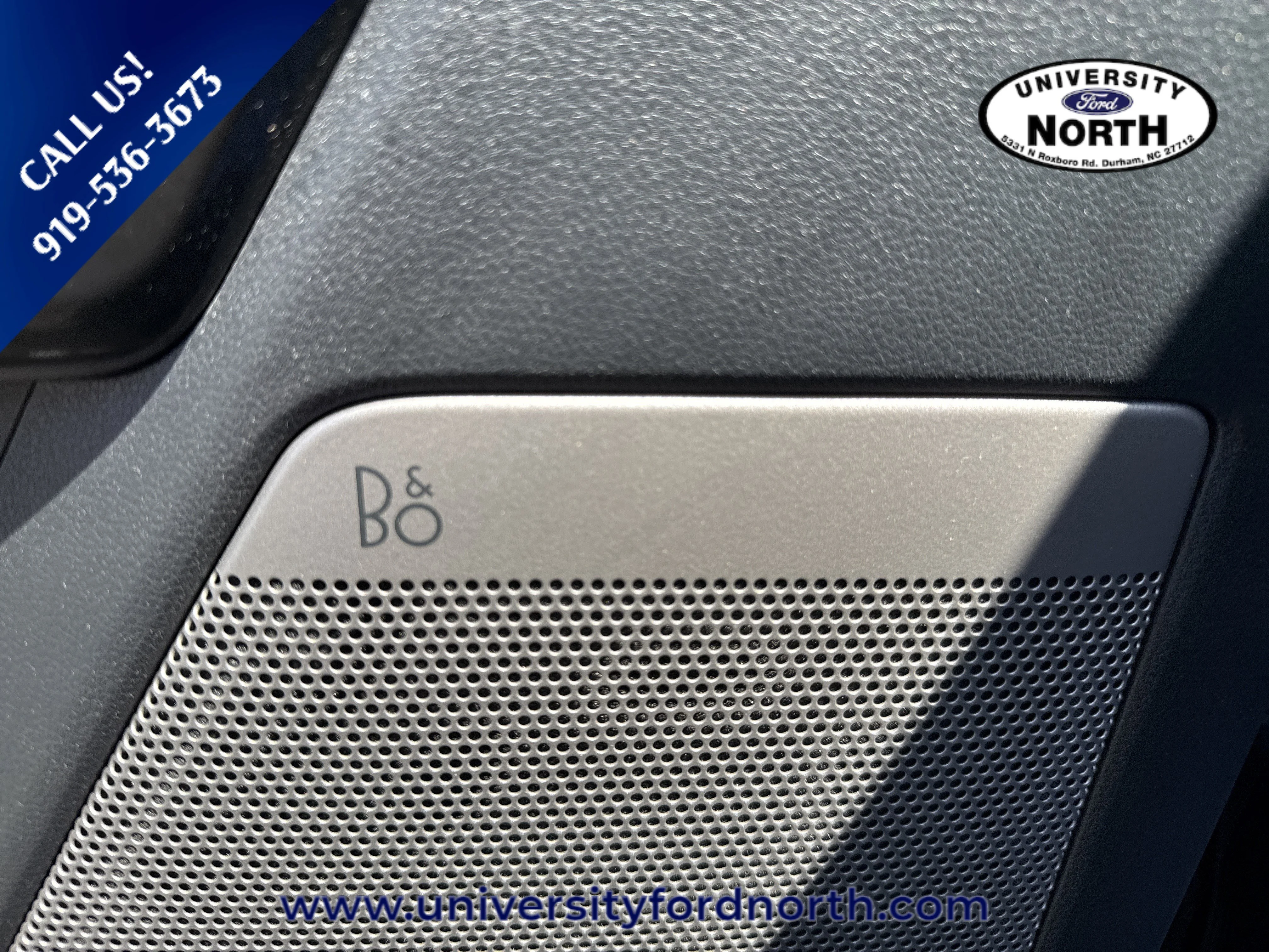 Used 2022 Agate Black Metallic Ford LARIAT image 20