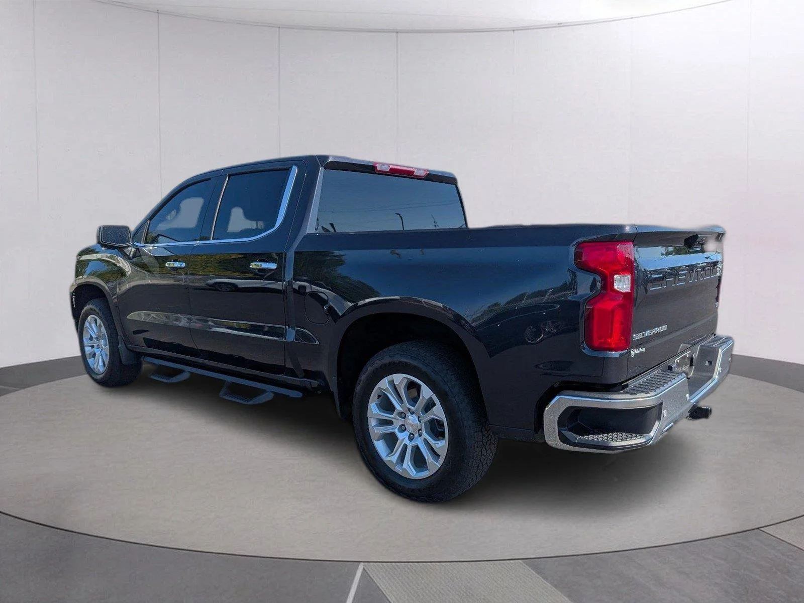 Used 2024 Dark Ash Metallic Chevrolet LTZ image 5