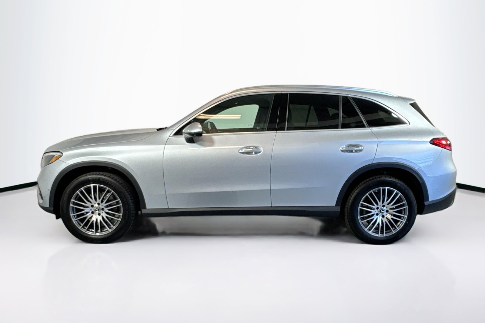 New 2026 Cirrus Silver Metallic Mercedes-Benz GLC 300 image 8