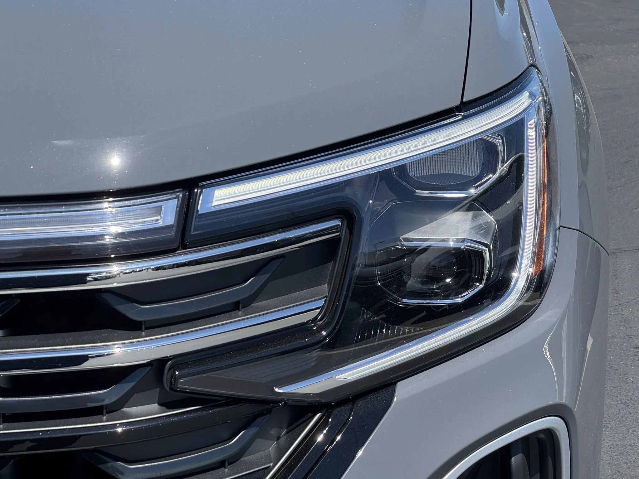 New 2026 Pure Gray Volkswagen 2.0T Peak Edition image 4