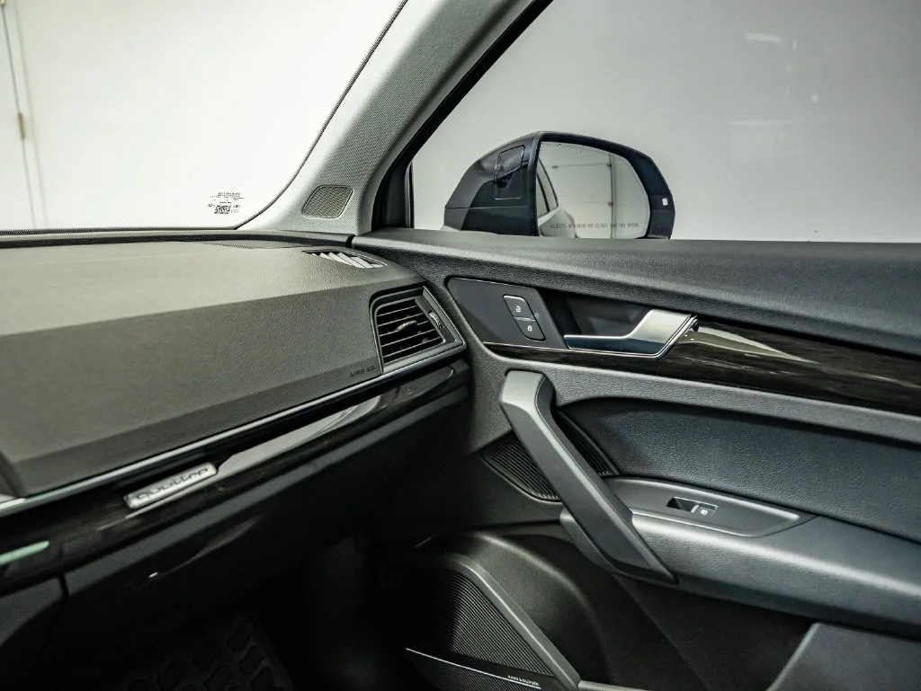 Used 2018 Black Audi 2.0T Premium Plus image 38