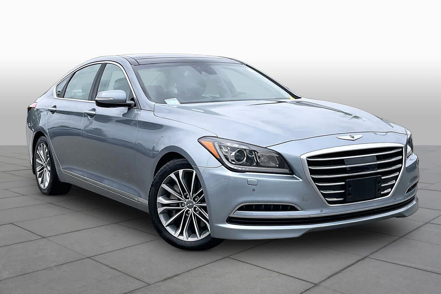 Used 2015 Parisian Gray Hyundai 3.8L image 2