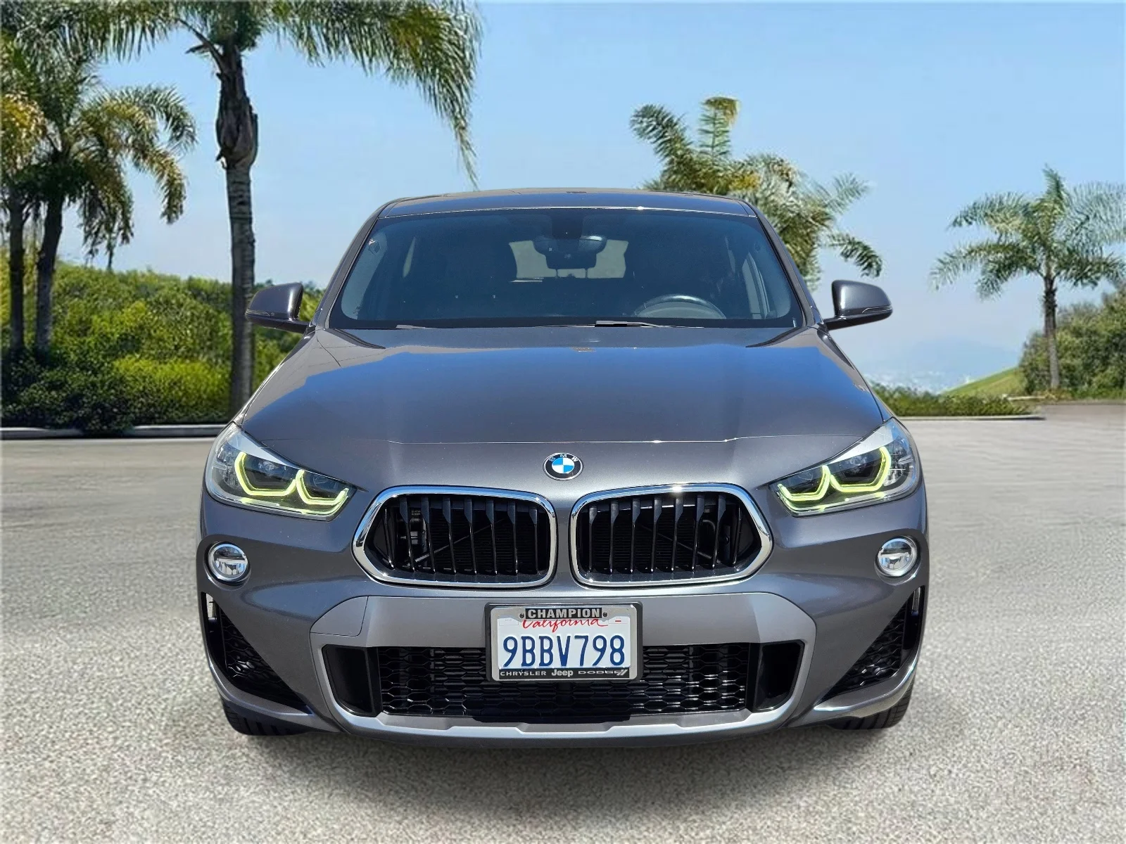Used 2018 Mineral Gray Metallic BMW xDrive28i Sports Activity Coupe image 3