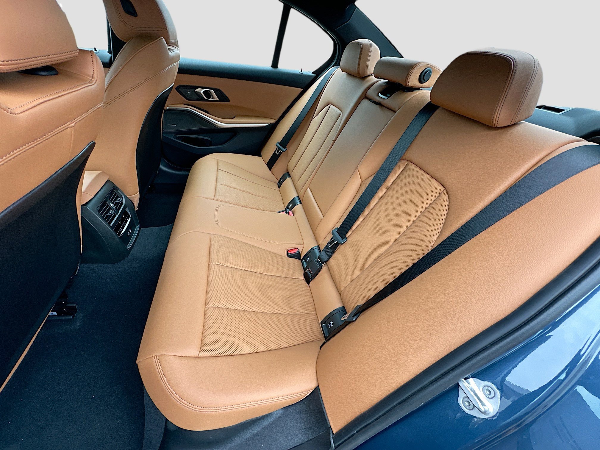 New 2026 Arctic Race Blue Metallic BMW 330i NA image 18