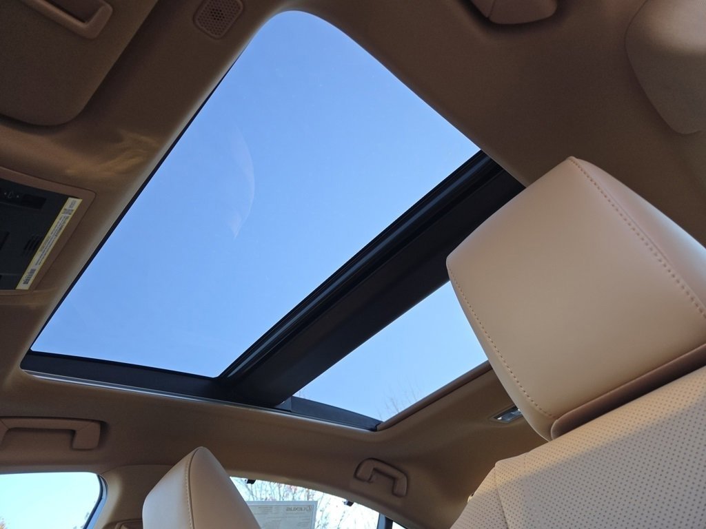 Certified Used 2025 MOONBEAM BEIGE MET. Lexus 350 Ultra Luxury image 9