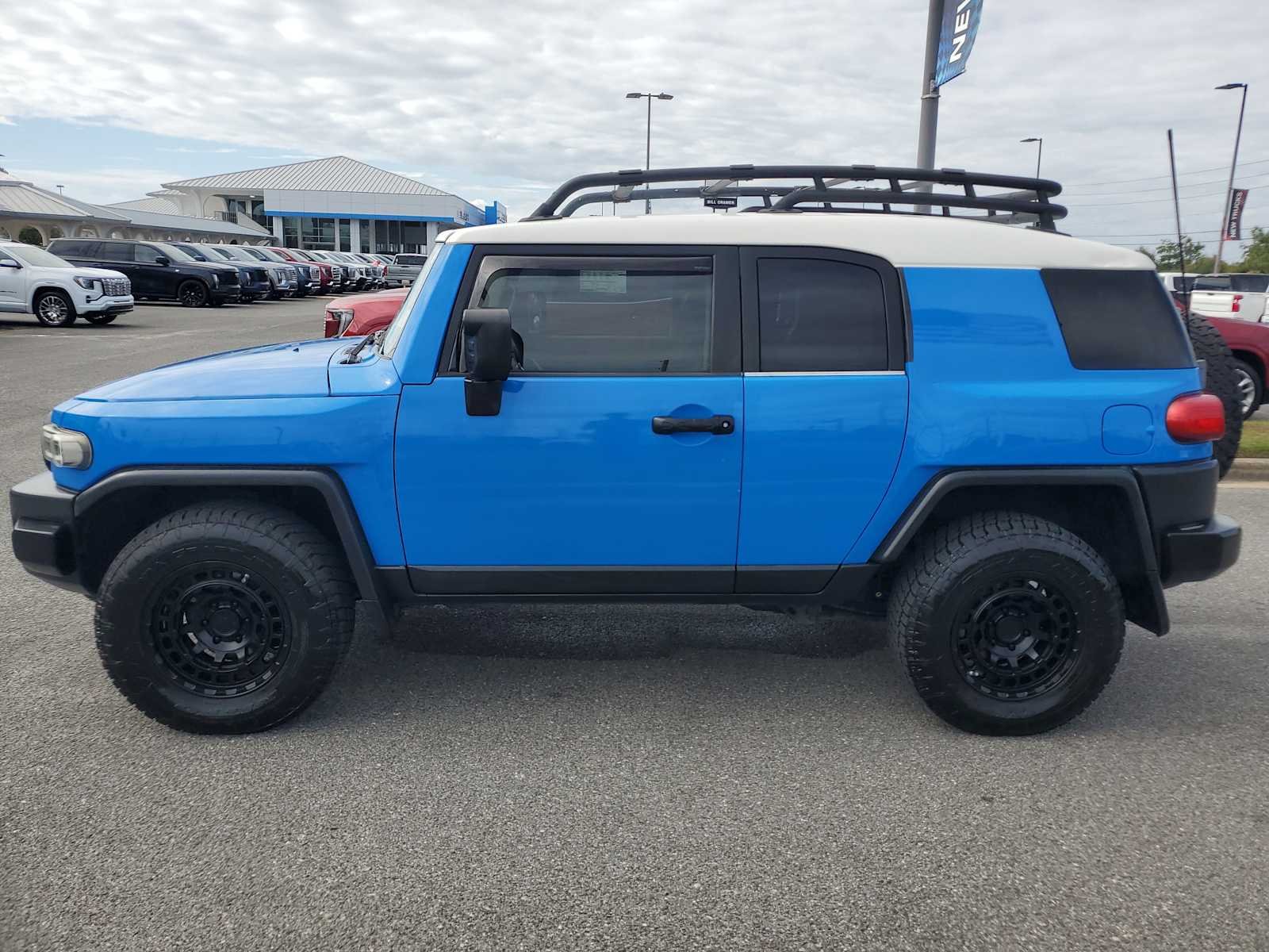 Used 2007 Toyota FJ Cruiser Base with VIN JTEBU11FX70038217 for sale in Panama City, FL