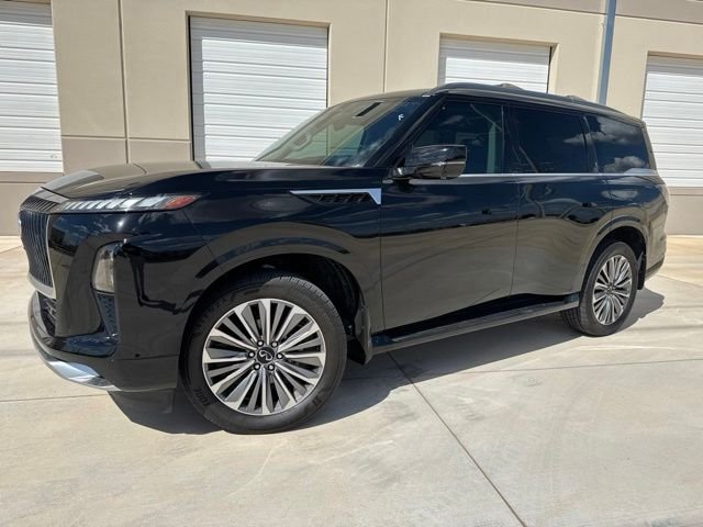 Used 2025 Black INFINITI LUXE image 1