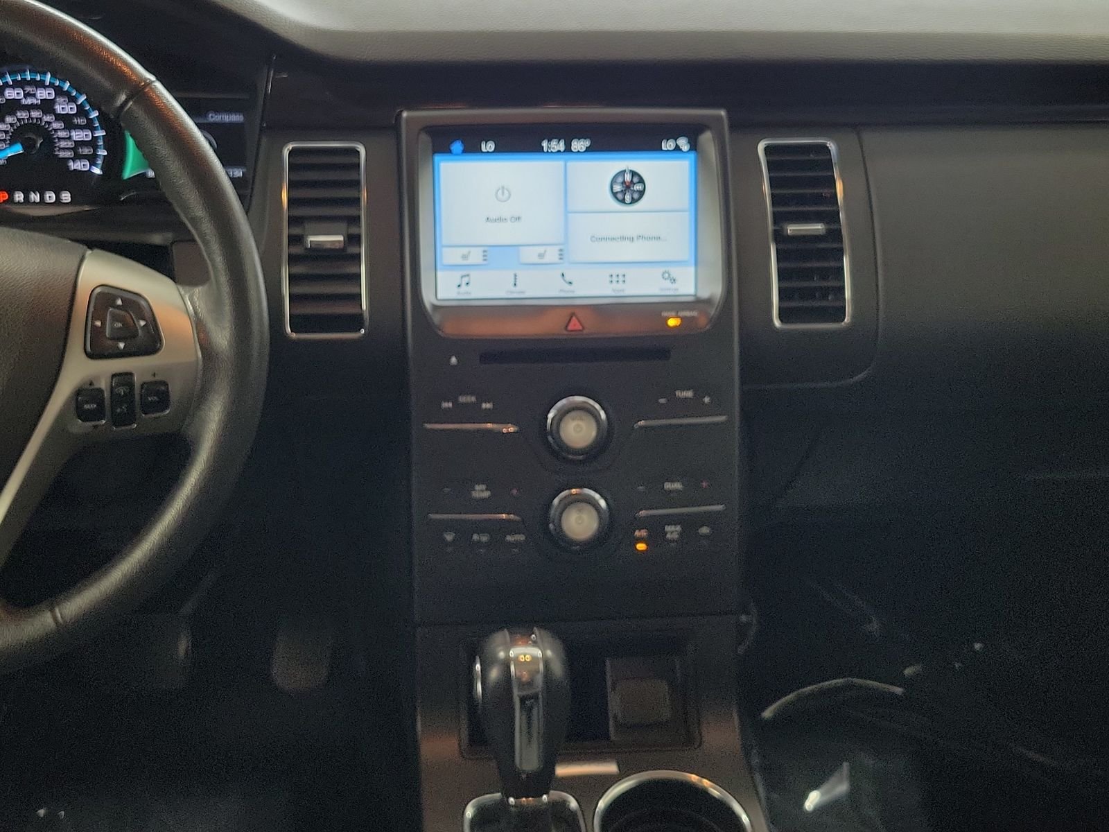 Used 2018 Gray Ford SEL image 29