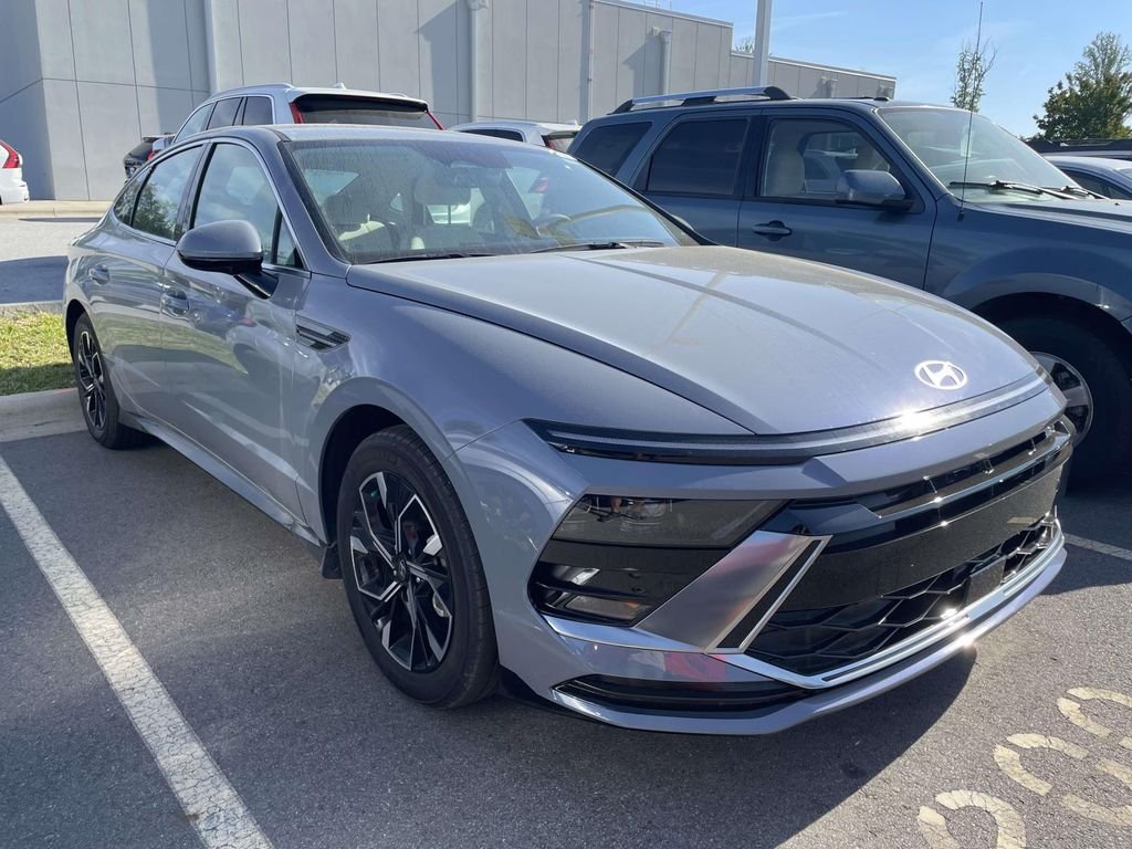 2024 Hyundai Sonata SEL's photo