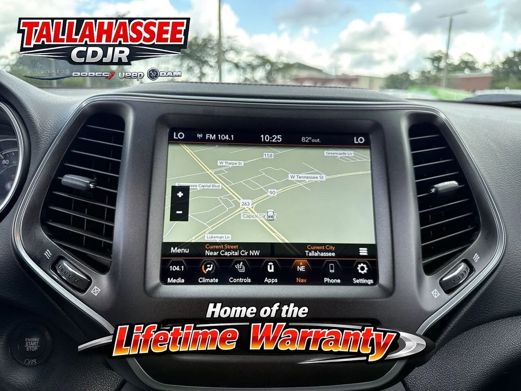 Used 2021 Orange Jeep Trailhawk image 24