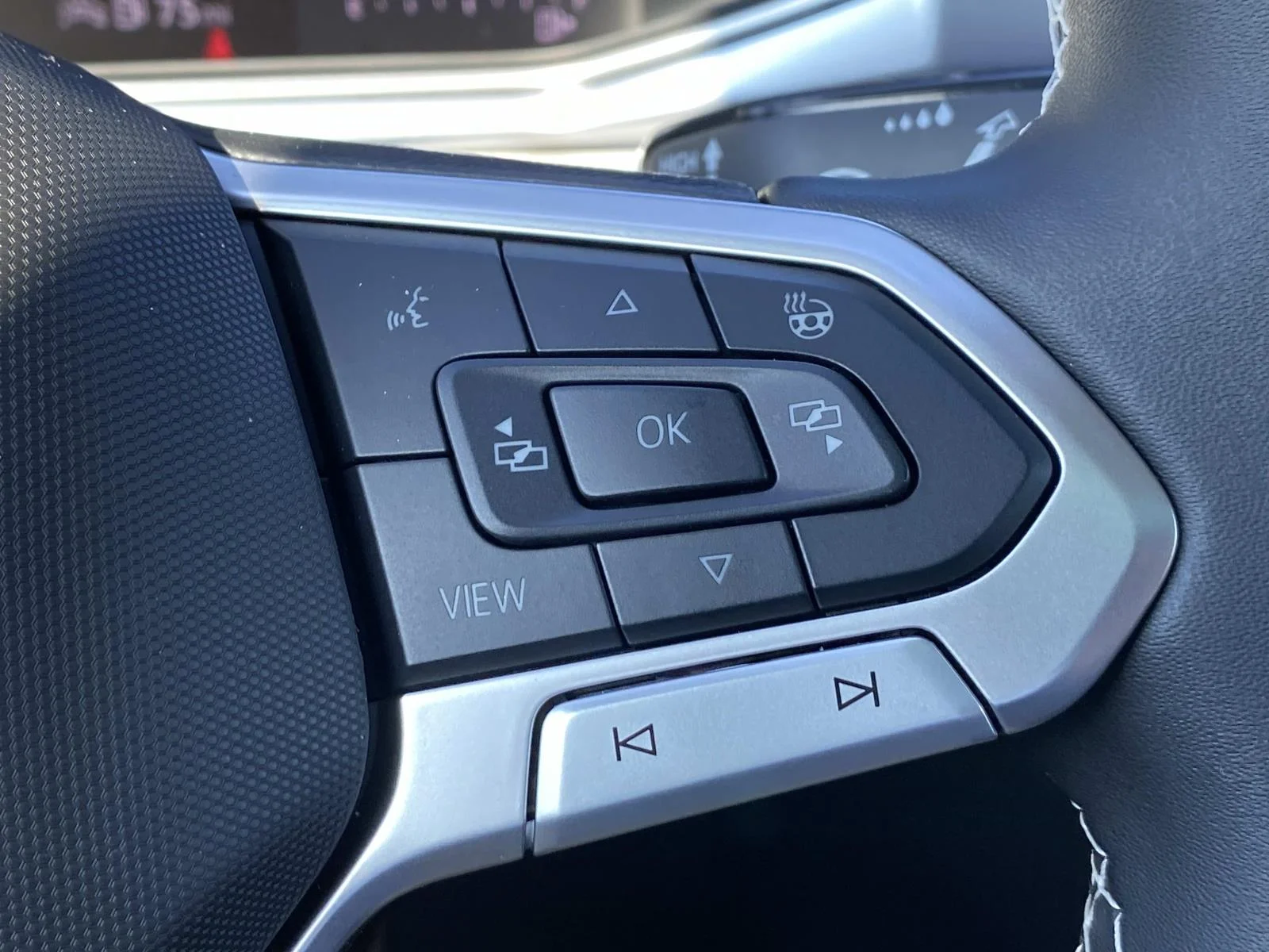 2026 Volkswagen Taos SE - Photo 16