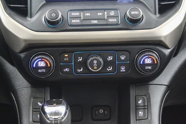 2017 GMC Acadia Denali - Photo 28