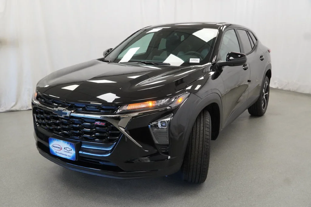 New 2026 Mosaic Black Metallic Chevrolet 1RS image 13