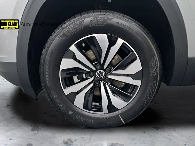 New 2026 Silver Mist Metallic Volkswagen 2.0T SE image 30