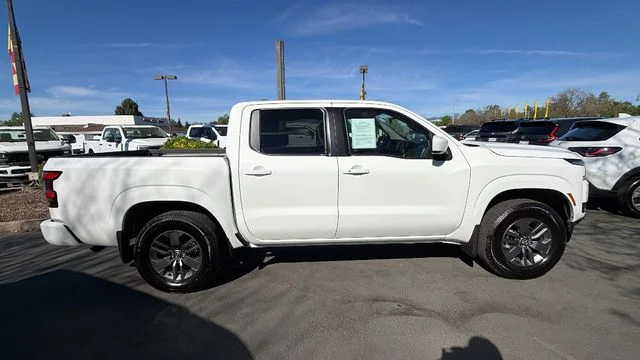 Used 2025 White Nissan SV image 3