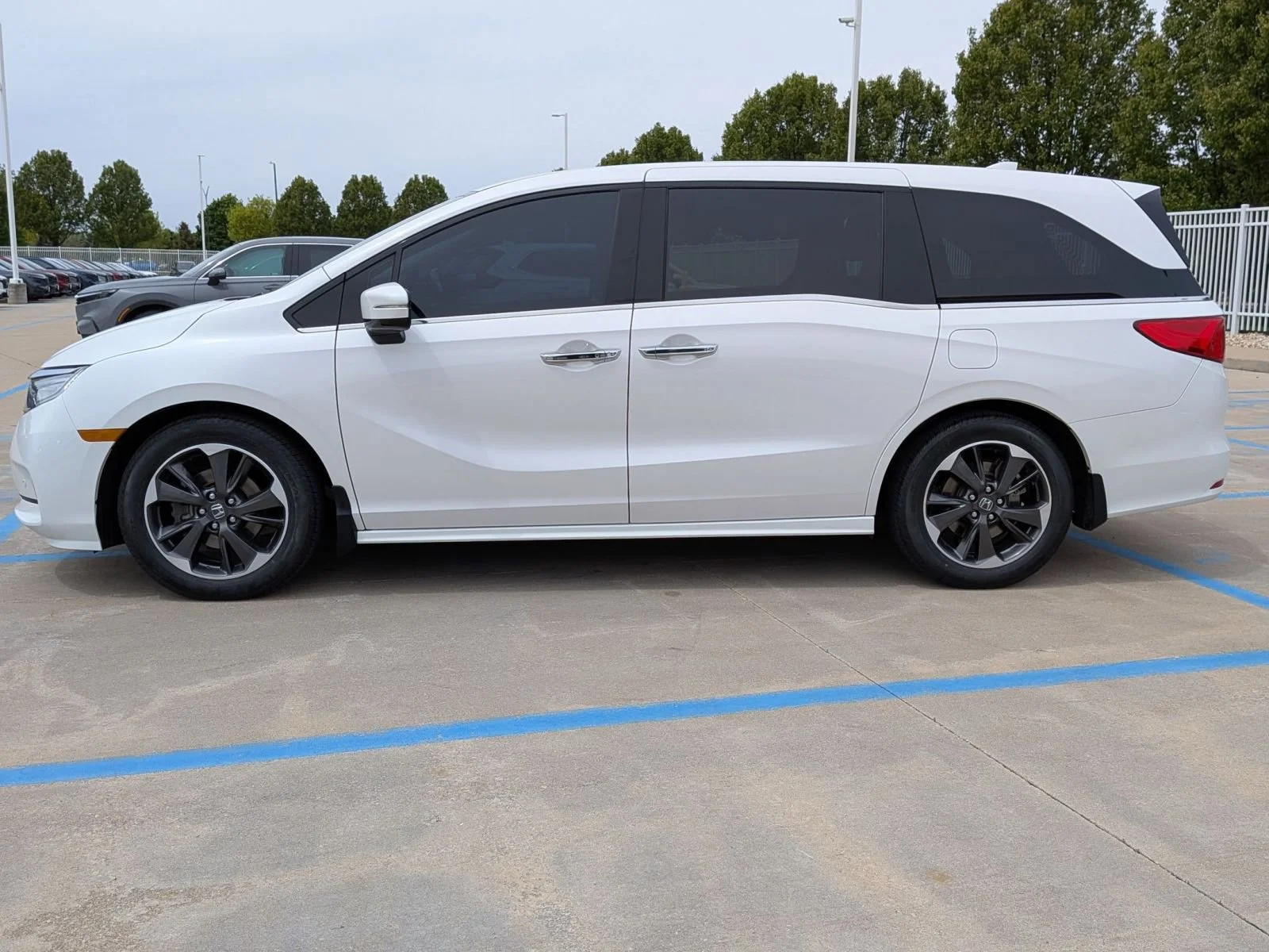 2023 Honda Odyssey Elite - Photo 9