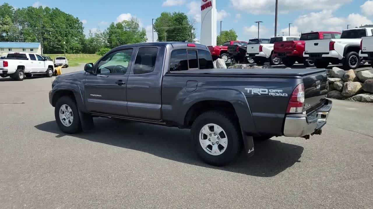 Used 2015 Magnetic Gray Metallic Toyota  image 6