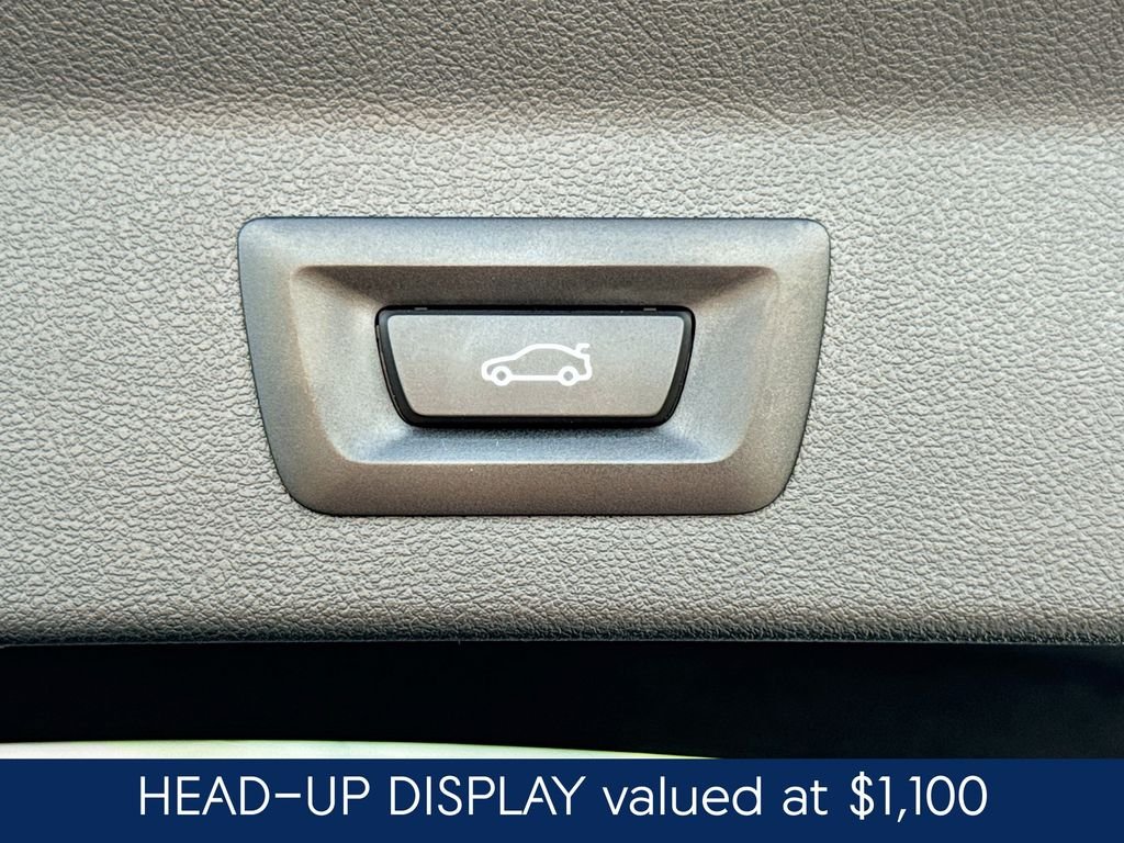 Used 2024 Blue BMW sDrive30i image 39
