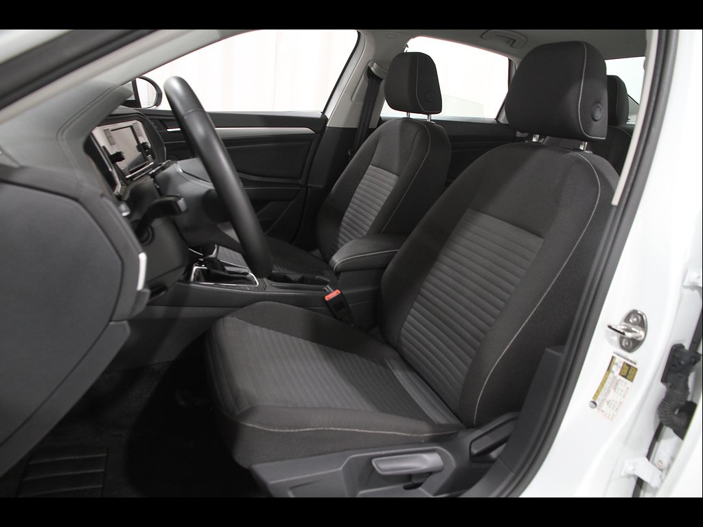 Used 2024 Pure White Volkswagen S image 5