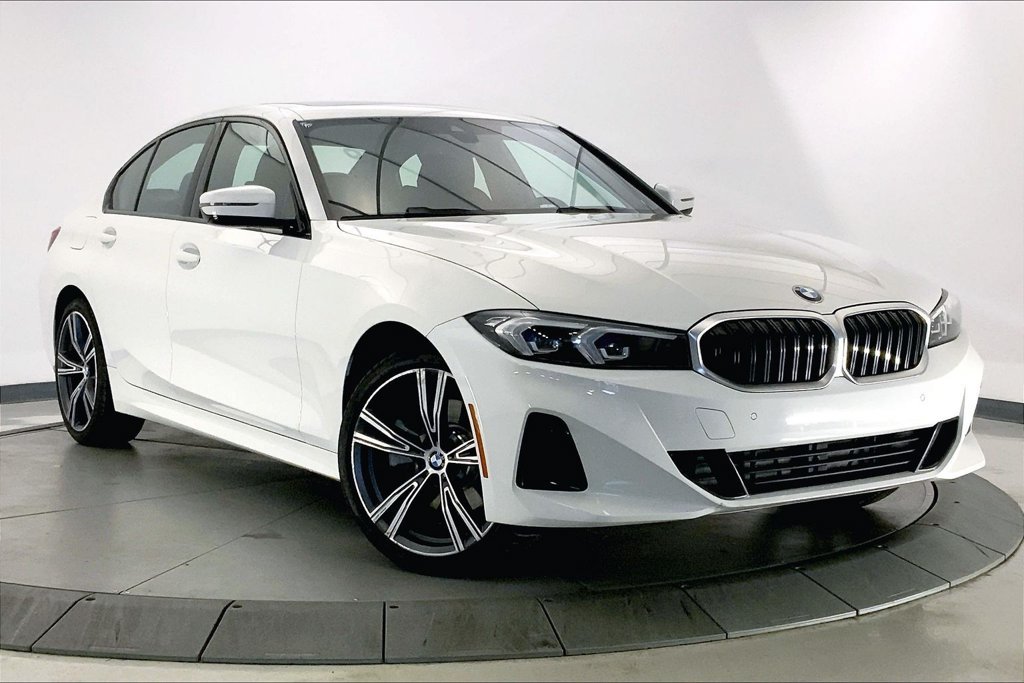 Used 2023 Alpine White BMW 330i xDrive image 1
