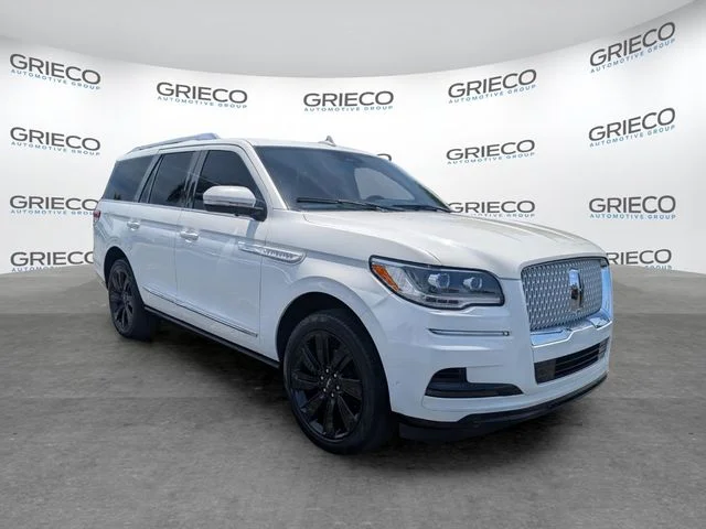 2023 Lincoln Navigator Reserve 4WD's photo