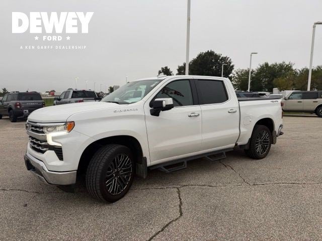 Used 2022 Summit White Chevrolet LTZ image 5
