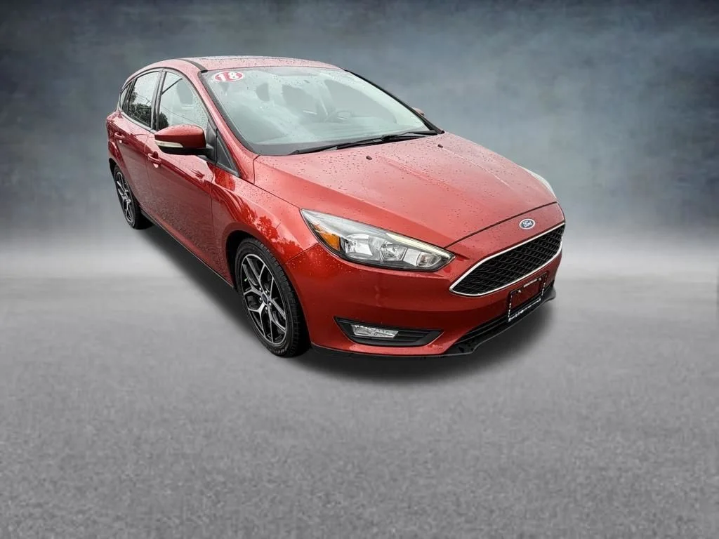 Used 2018 Red Ford SEL image 8