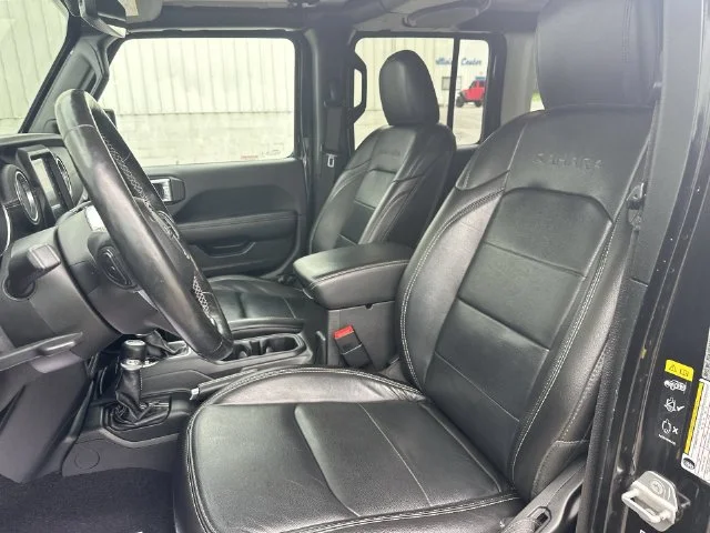 Used 2021 Black Jeep Unlimited Sahara image 22