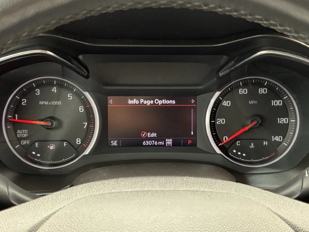 Used 2023 STERLING GRAY METALLIC Chevrolet LT image 34