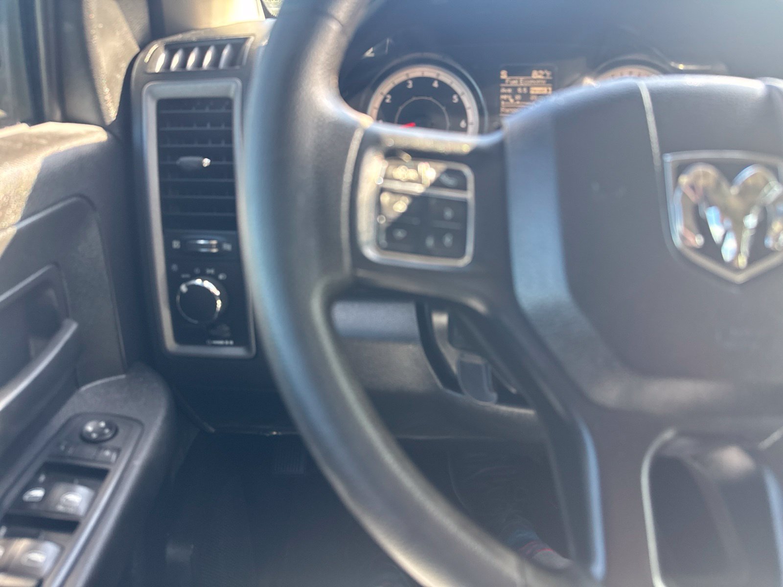 Used 2017 White Ram Tradesman image 17
