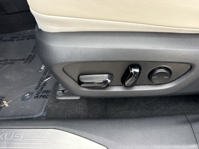 2023 Lexus RX 350 - Photo 12