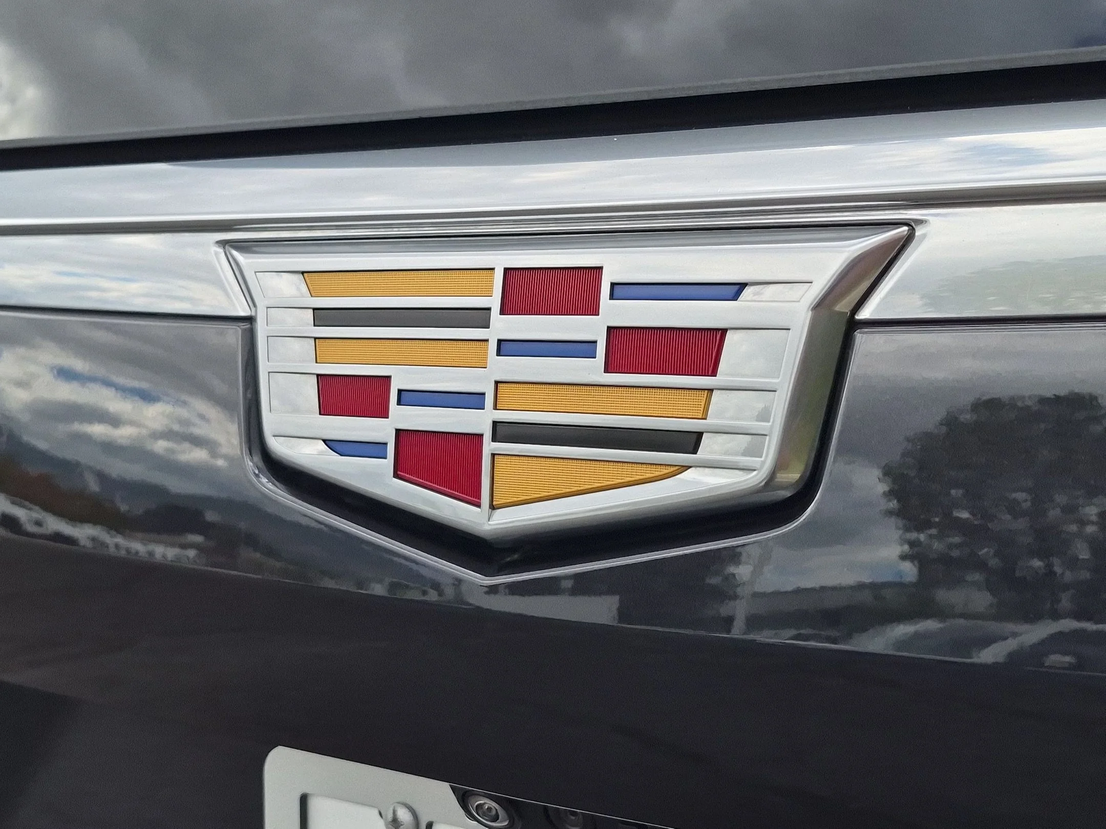 Used 2022 Galactic Gray Metallic Cadillac Premium Luxury image 14