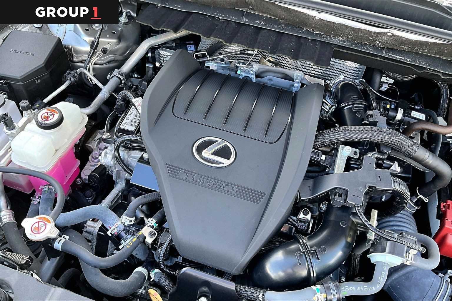 Used 2024 Atomic Silver Lexus F SPORT Handling image 30
