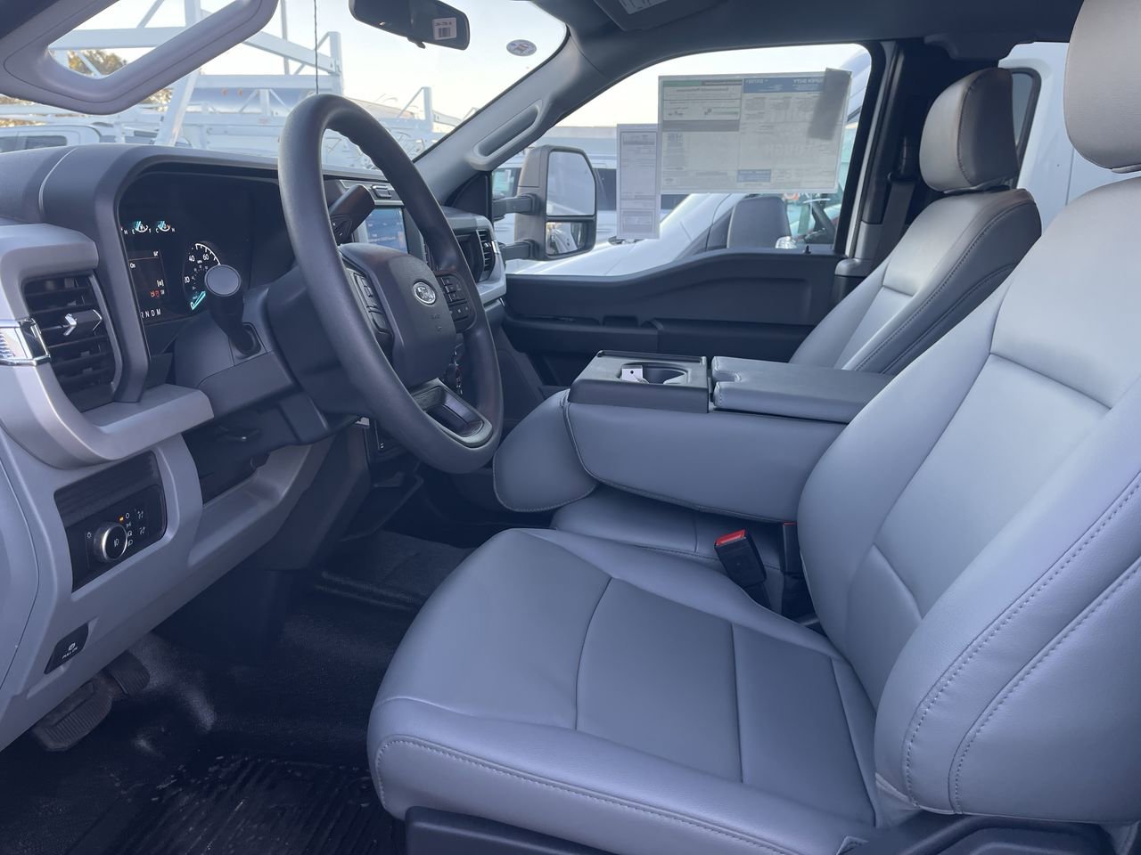 New 2026 Oxford White Ford XL image 17