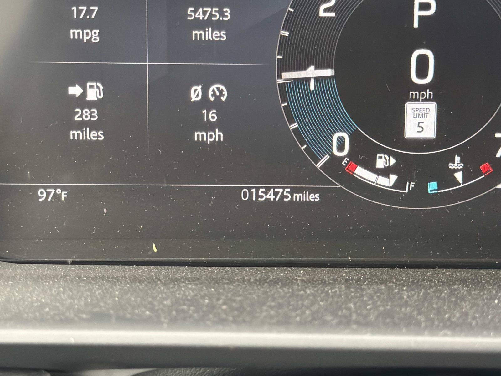 Certified Used 2025 Gray Land Rover Dynamic SE image 27