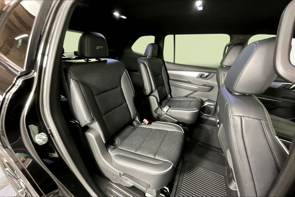 2026 Buick Enclave Sport Touring - Photo 10