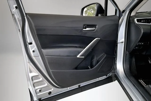 Used 2024 Silver Toyota XLE image 17