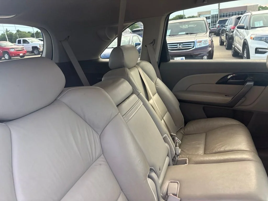 Used 2008 Silver Acura Technology SH-AWD image 32
