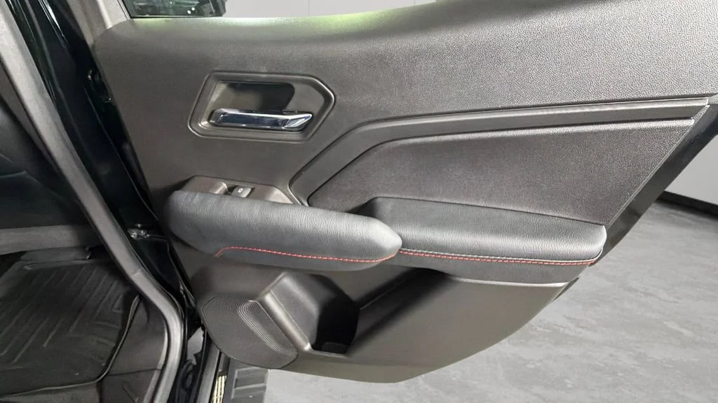 Used 2024 Black Chevrolet Z71 image 32