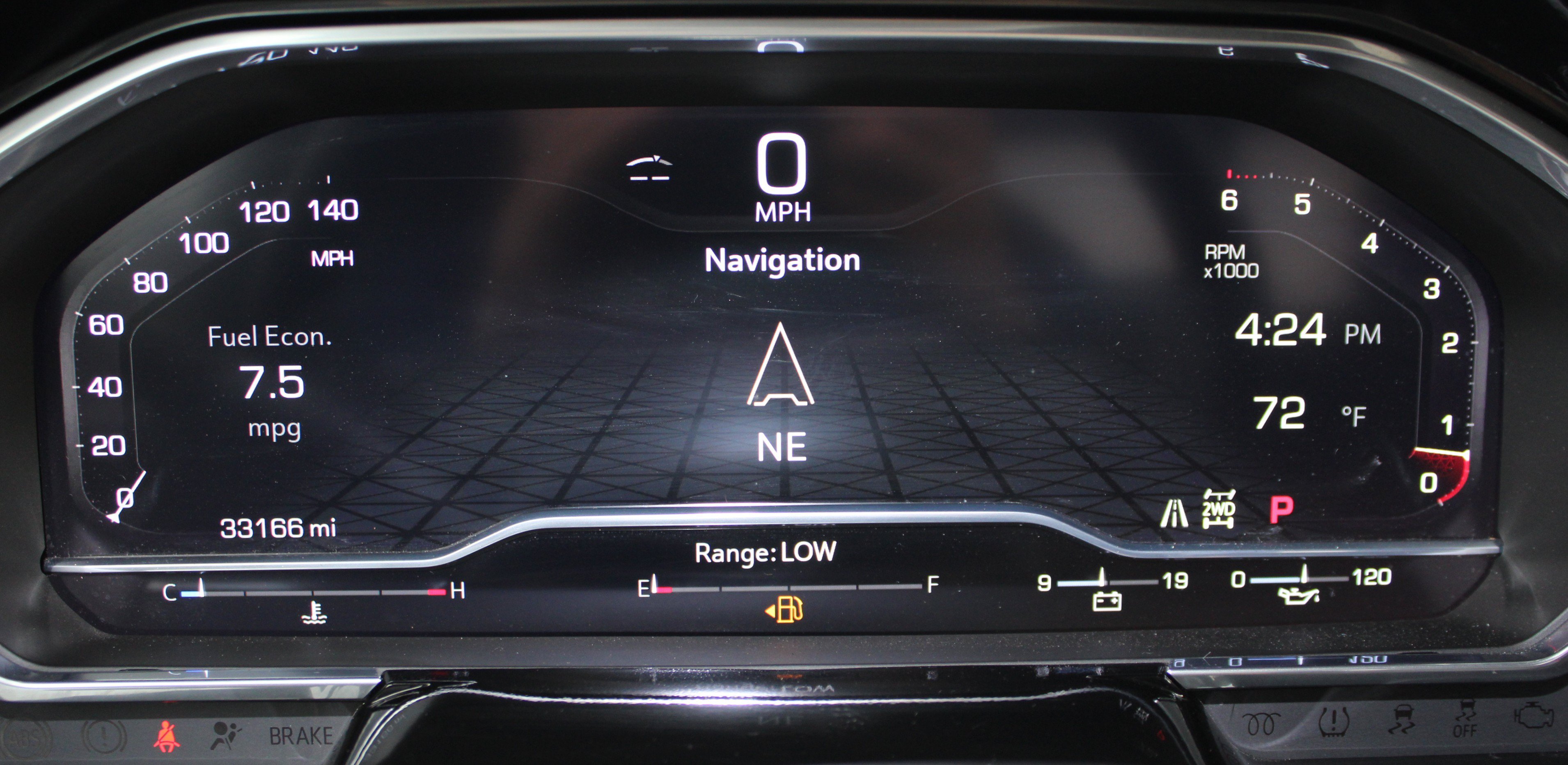Used 2023 Summit White GMC Elevation image 24