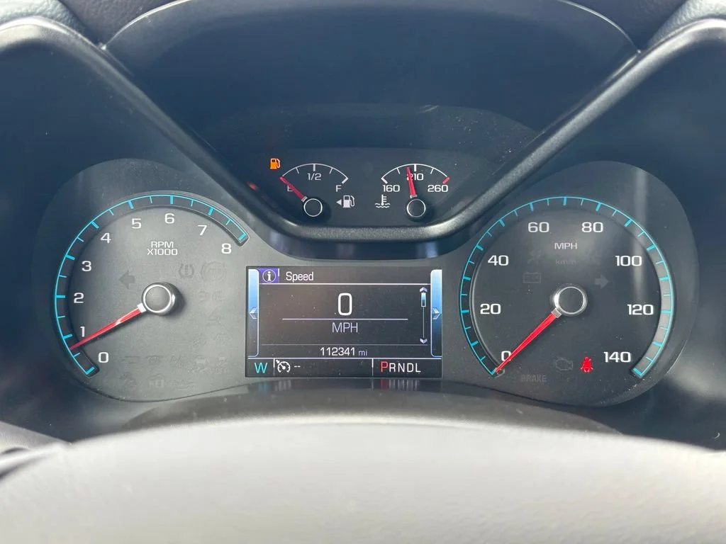 Used 2018 GRAPHITE METALLIC Chevrolet 2WD Z71 image 33