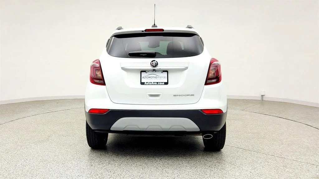 Used 2019 Summit White Buick FWD 4dr Preferred image 6